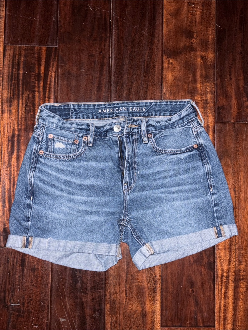 American Eagle Outfitters Light Blue Rolled Hem Denim Shorts SIZE 0